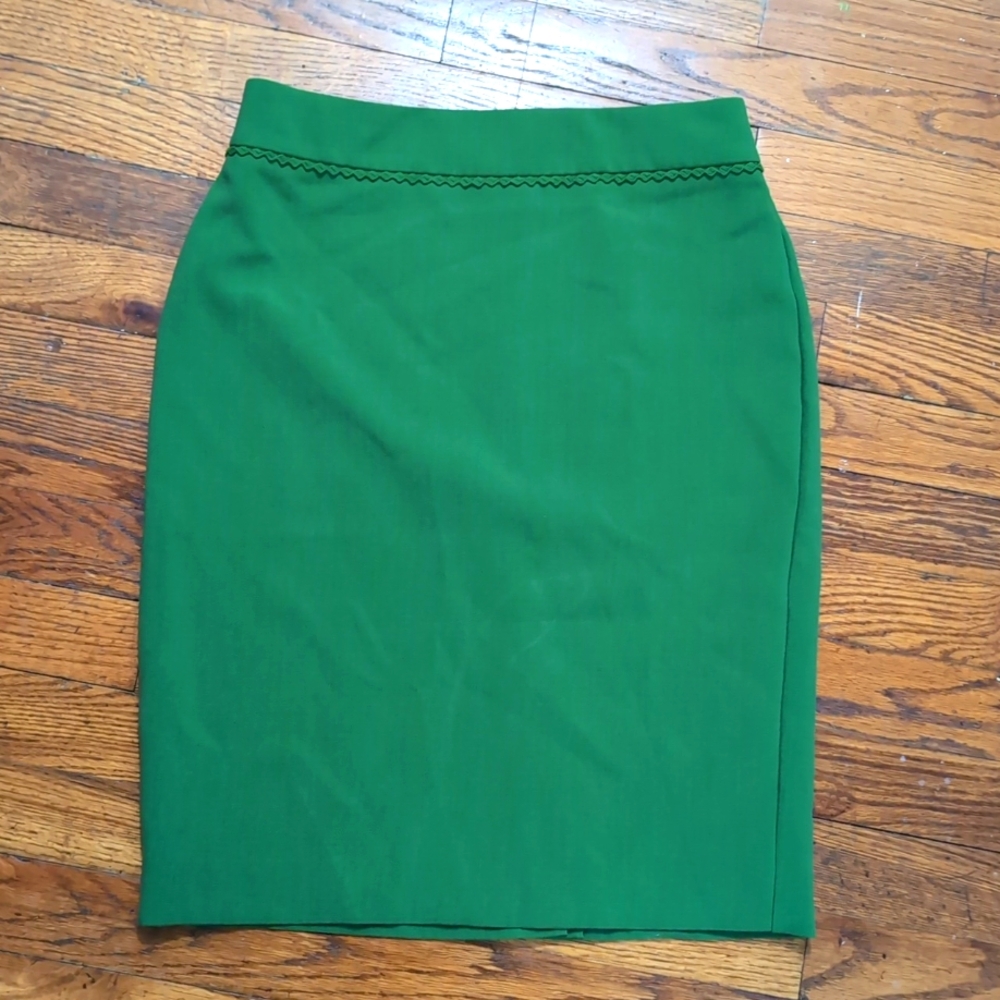Ann Taylor Factory NWT NEW Kelly Green Pencil Skirt with Rick-Rack Trim 0 XS S